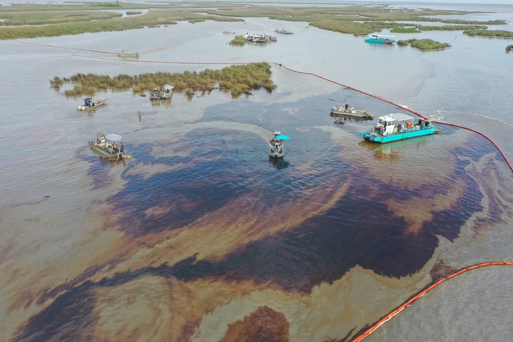 Unified Command continues response to release near Garden Island Bay, LA