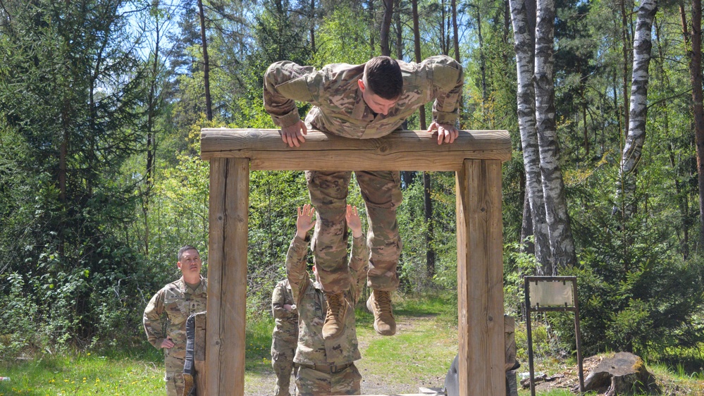 56th SBCT navigates obstacle course 56th SBCT navigates obstacle course