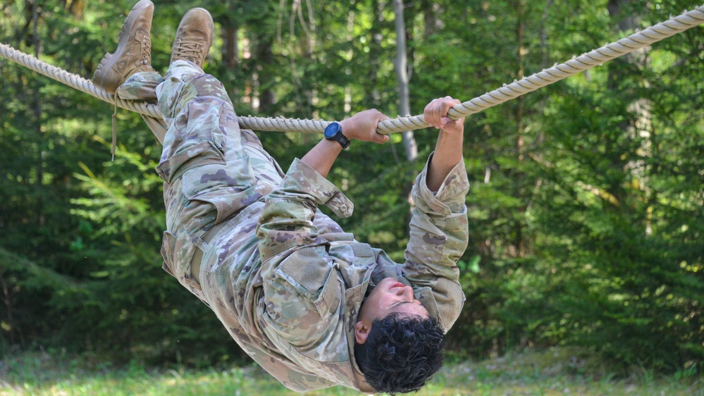 56th SBCT navigates obstacle course 56th SBCT navigates obstacle course