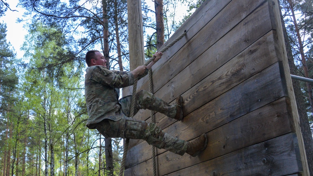 56th SBCT navigates obstacle course 56th SBCT navigates obstacle course
