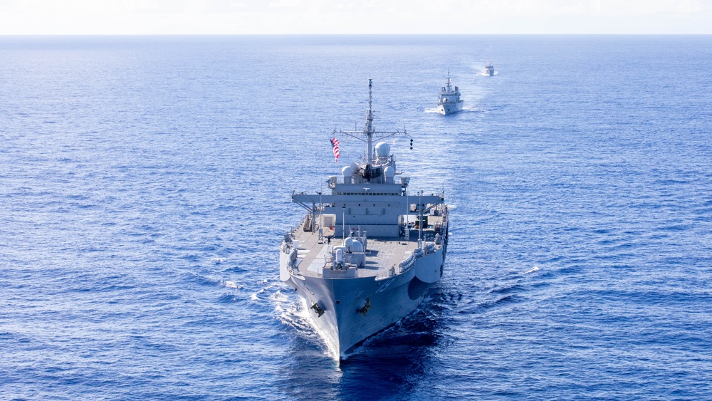 USS Blue Ridge (LCC 19), Vendémiaire (F-734) and Auguste Bénébig (P779) sail in formation during Exercise Croix du Sud