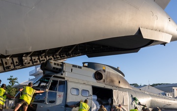 JBER aircrew, French Army work together to unload Puma from C-17