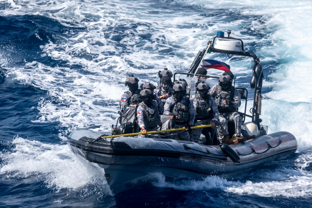 USS Comstock, Philippine Coast Guard VBSS Teams Complete Bilateral Embarks