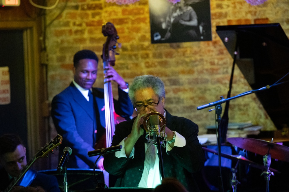Jon Faddis with the US Navy Commodores