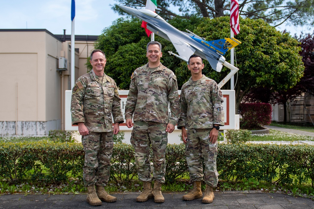 LTG Bernabe tours Rapid Deployment Warehouse