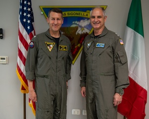 Vice Chief of Naval Operations visits MCAS Iwakuni (Radio)