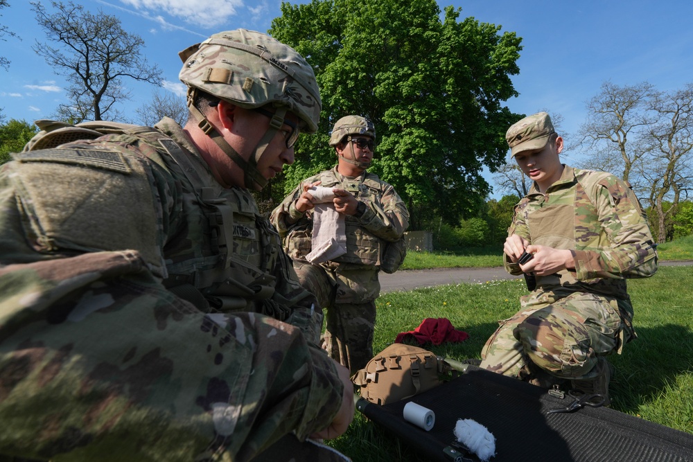 U.S. and Polish Forces Strengthen Shared understanding During Joint Combat Lifesaver Training in Poland