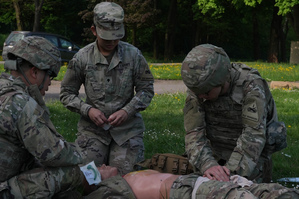 U.S. and Polish Forces Strengthen Shared understanding During Joint Combat Lifesaver Training in Poland