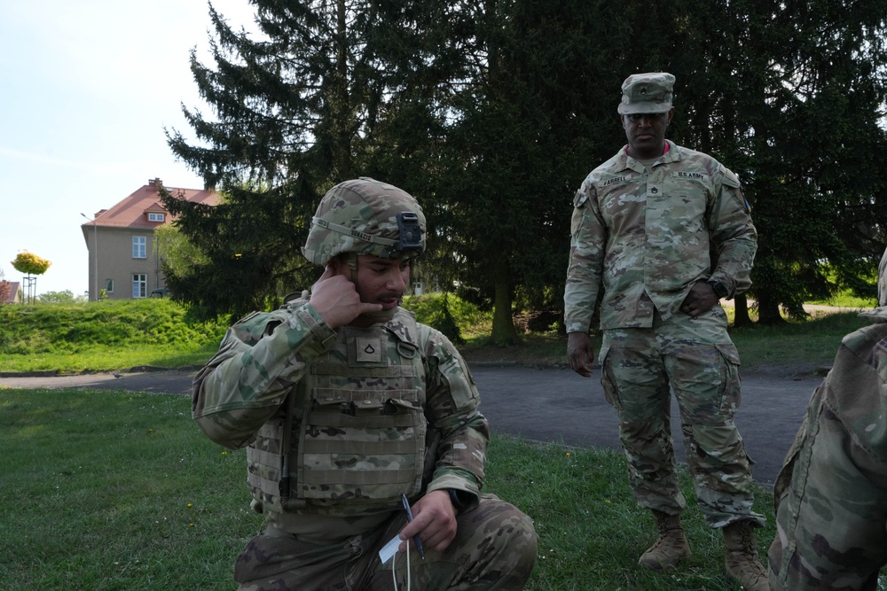 U.S. and Polish Forces Strengthen Shared understanding During Joint Combat Lifesaver Training in Poland