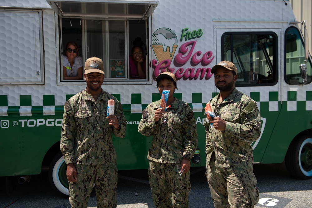 USS John C. Stennis (CVN 74) Sailors attend ice cream social