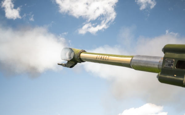 U.S. Army artillery sections certify in fire support and field artillery