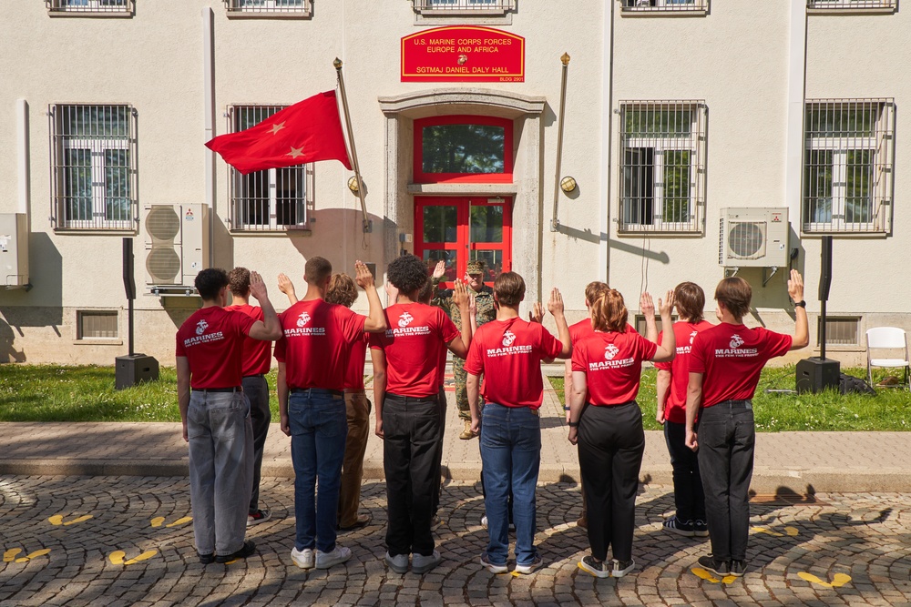 Maj. Gen. Sofge swears in RSS Europe Poolees