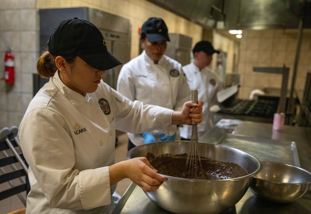 Culinary Specialists Prepare for Army Birthday Cake Competition