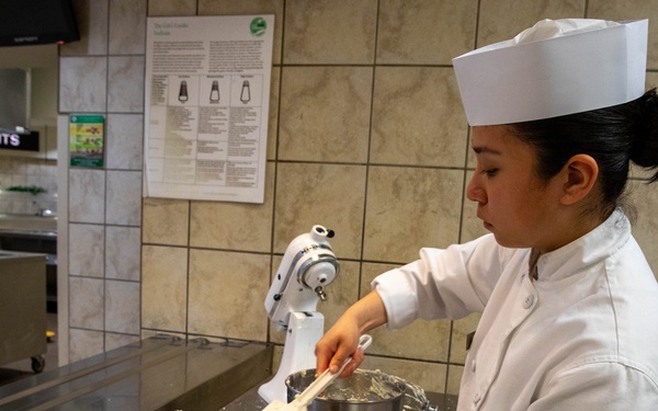 Culinary Specialists Prepare for Army Birthday Cake Competition