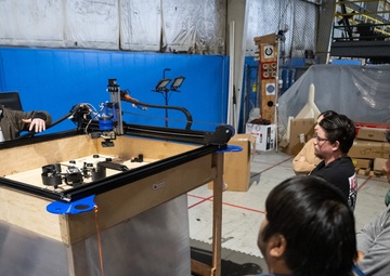 Oxnard College Students Learn About Naval Internships, More During Visit to Fathomwerx Lab