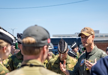 His Majesty The King’s Guard 3rd Company Tours USS Iwo Jima