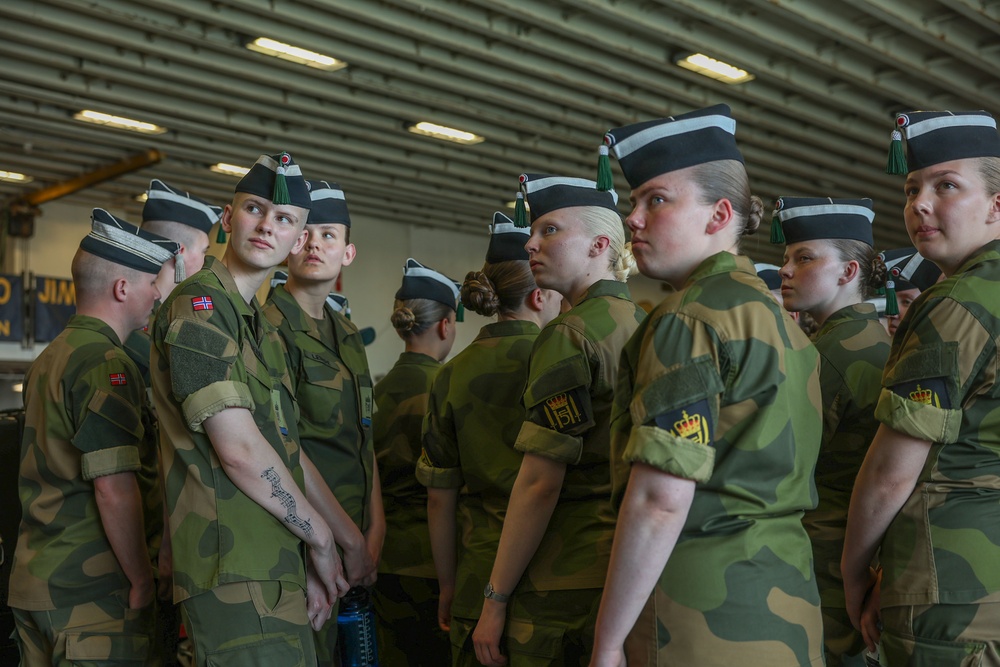 His Majesty The King’s Guard 3rd Company Tours USS Iwo Jima