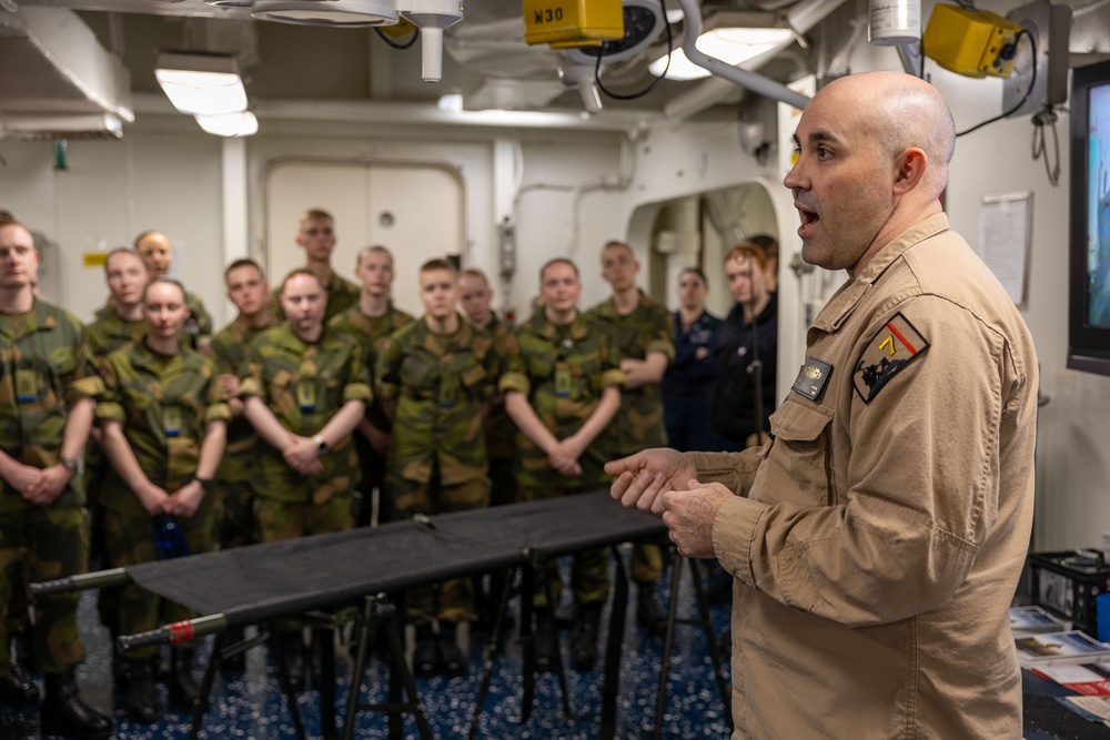 His Majesty The King’s Guard 3rd Company Tours USS Iwo Jima