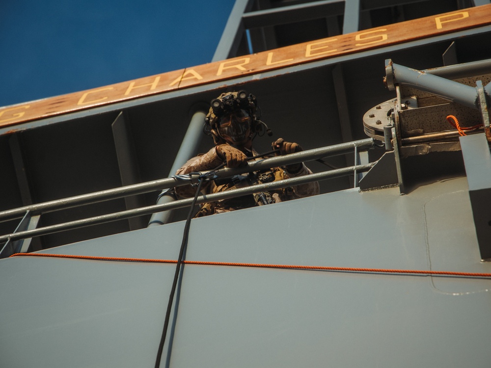 22nd MEU | Maritime Special Purpose Force Conducts VBSS