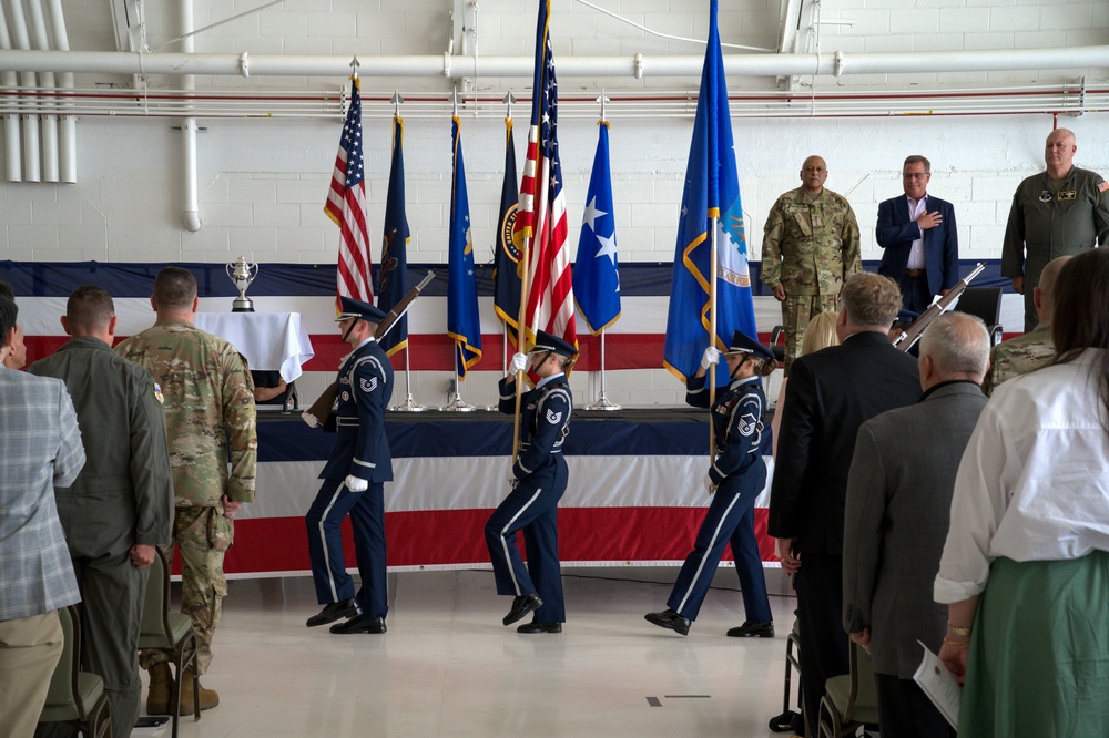 171st ARW Awarded 2024 Omaha Trophy
