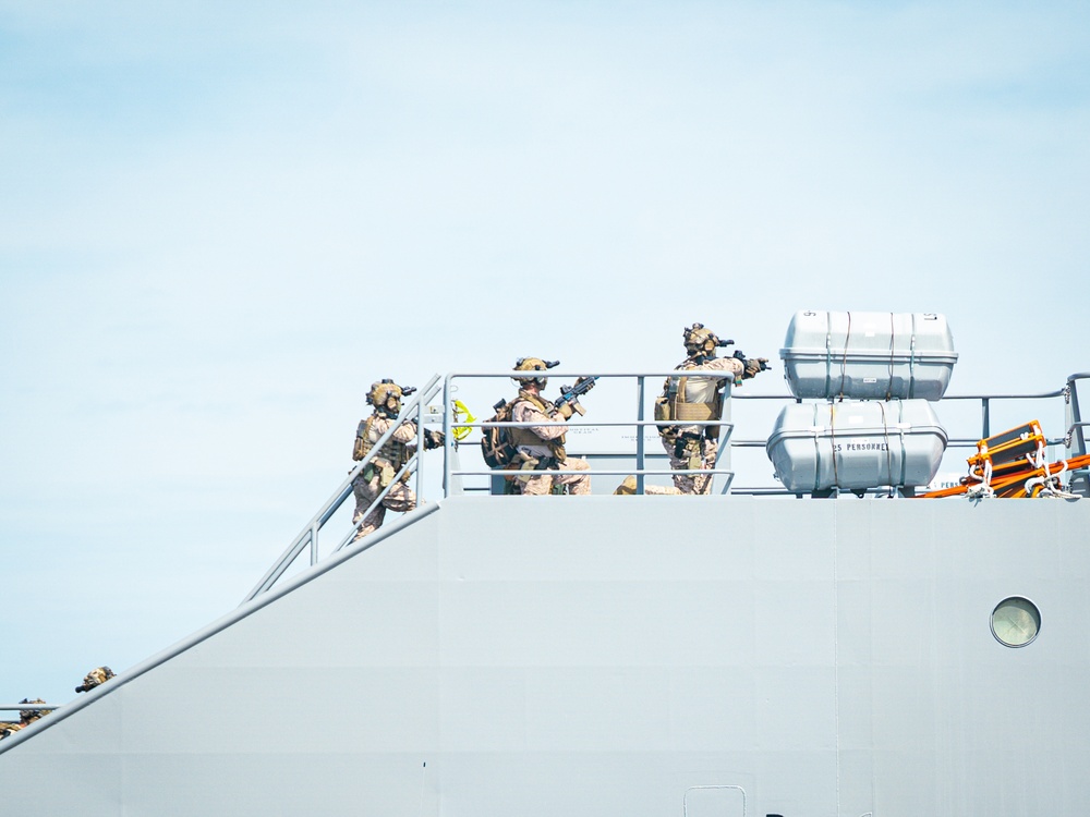 22nd MEU | Maritime Special Purpose Force Conducts VBSS