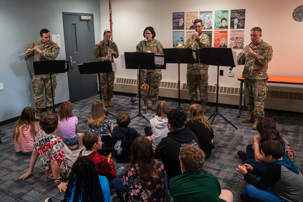 10th Mountain Division Band at STARBASE