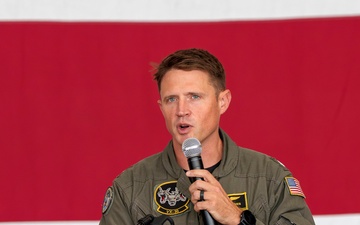 Bloodhounds Welcome Carmody as He Assumes Command of VX-30