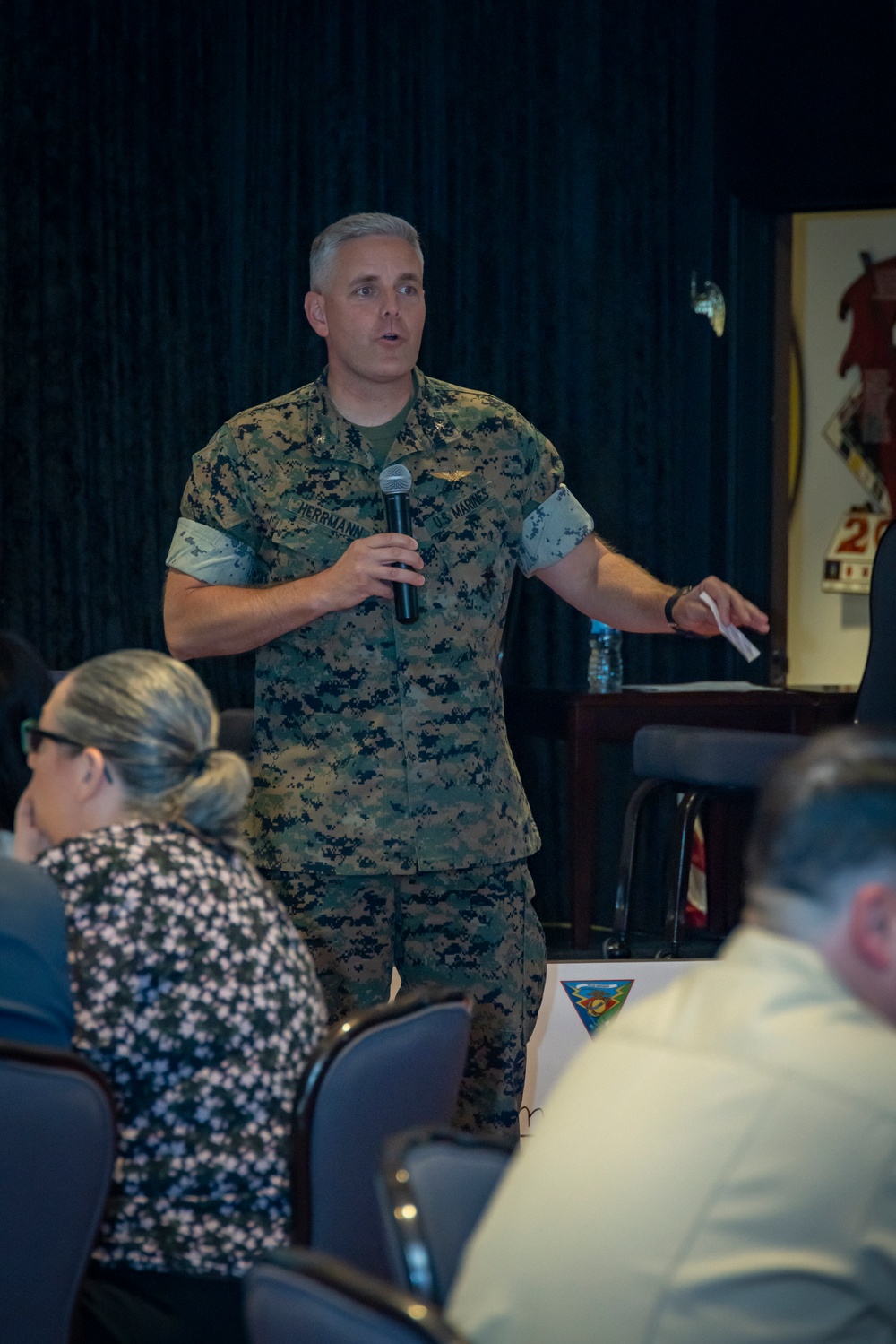 U.S. Marines, Sailors and families recognized for volunteer efforts on MCAS Miramar