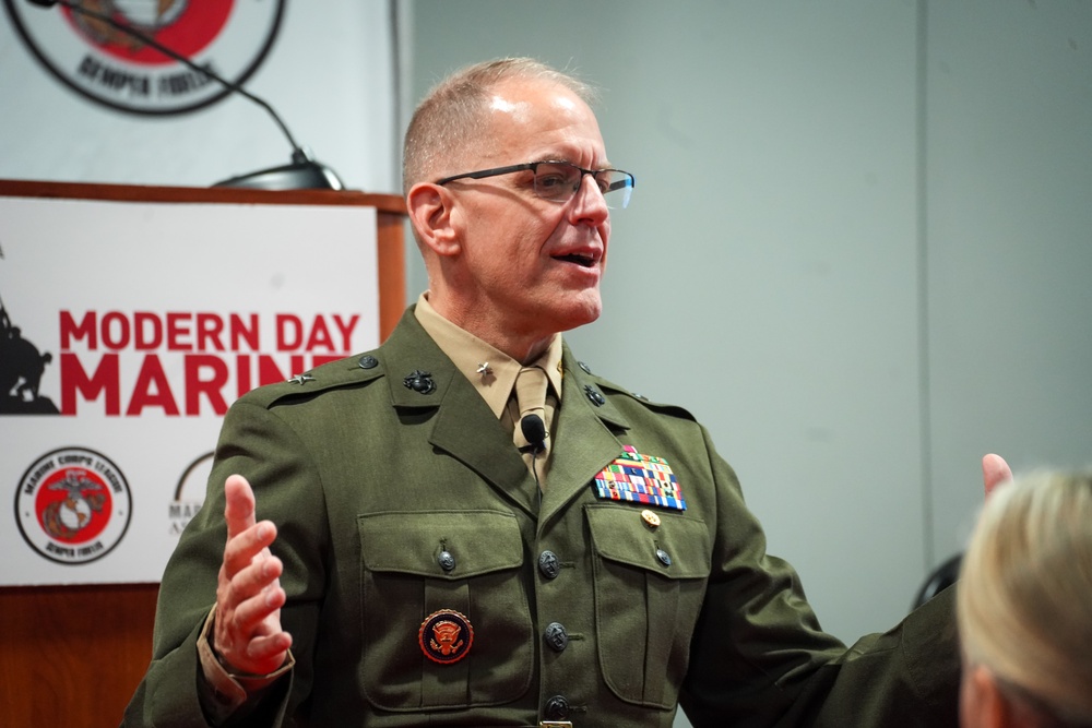 Chaplain of the Marine Corps speaks on Spiritual Fitness