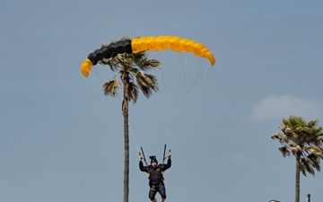 Army Golden Knights at Los Angeles Tandem Camp in Oxnard, California