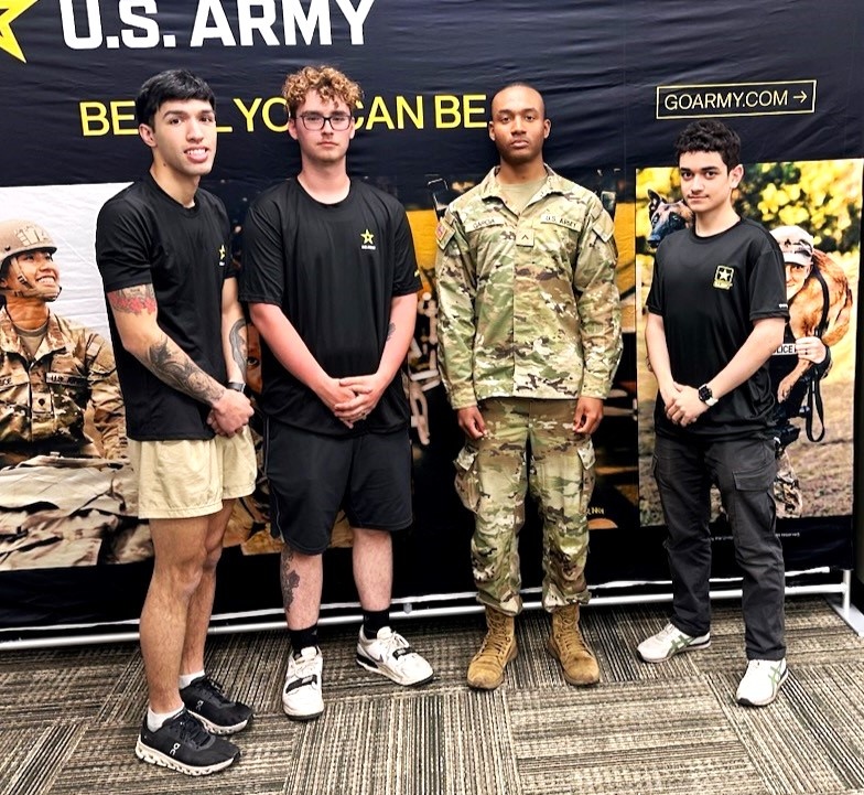 Hazleton Army Recruiting Soldiers spring into action after nearby collision