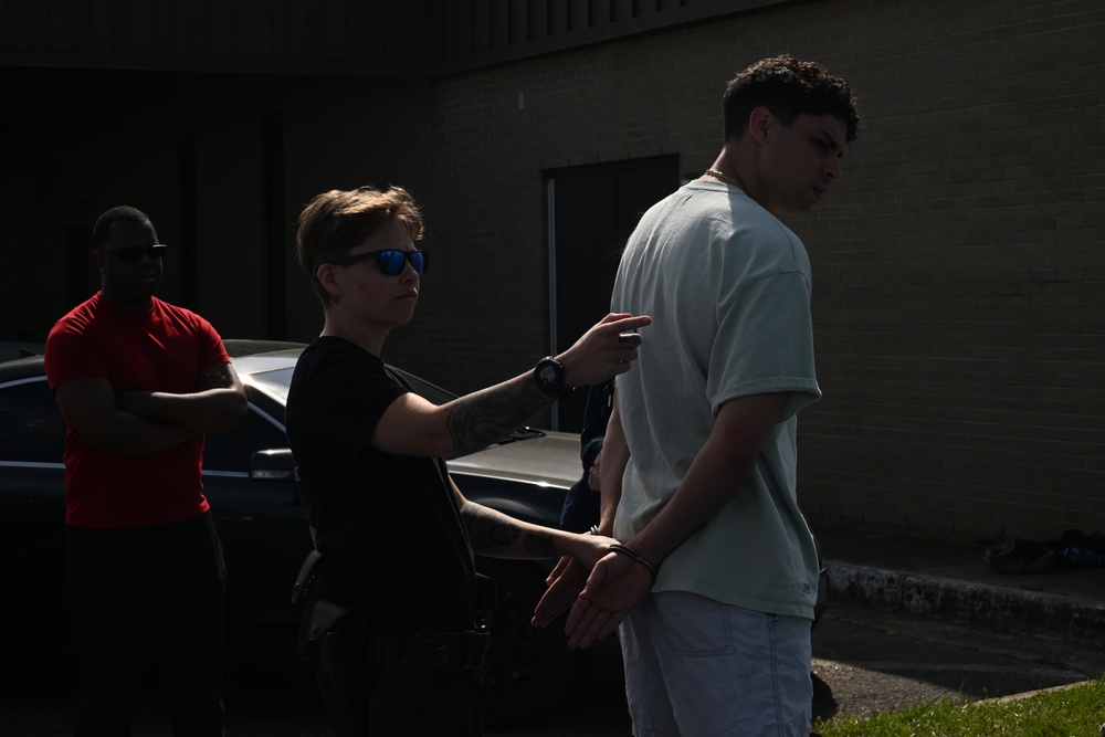 Coast Guard conducts law enforcement training in Tidewater area