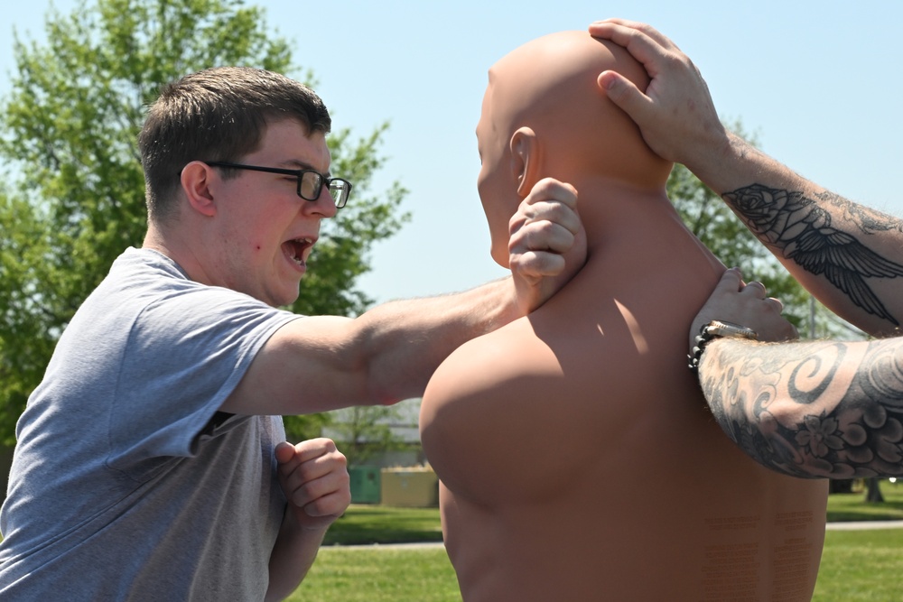 Coast Guard conducts law enforcement training in Tidewater area