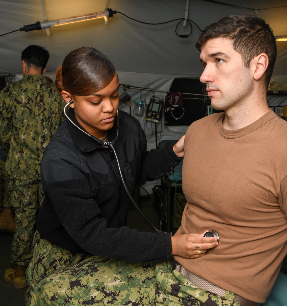 Expeditionary Medical Facility Kilo conducts simultaneous training evolutions during Operational Readiness Exercise
