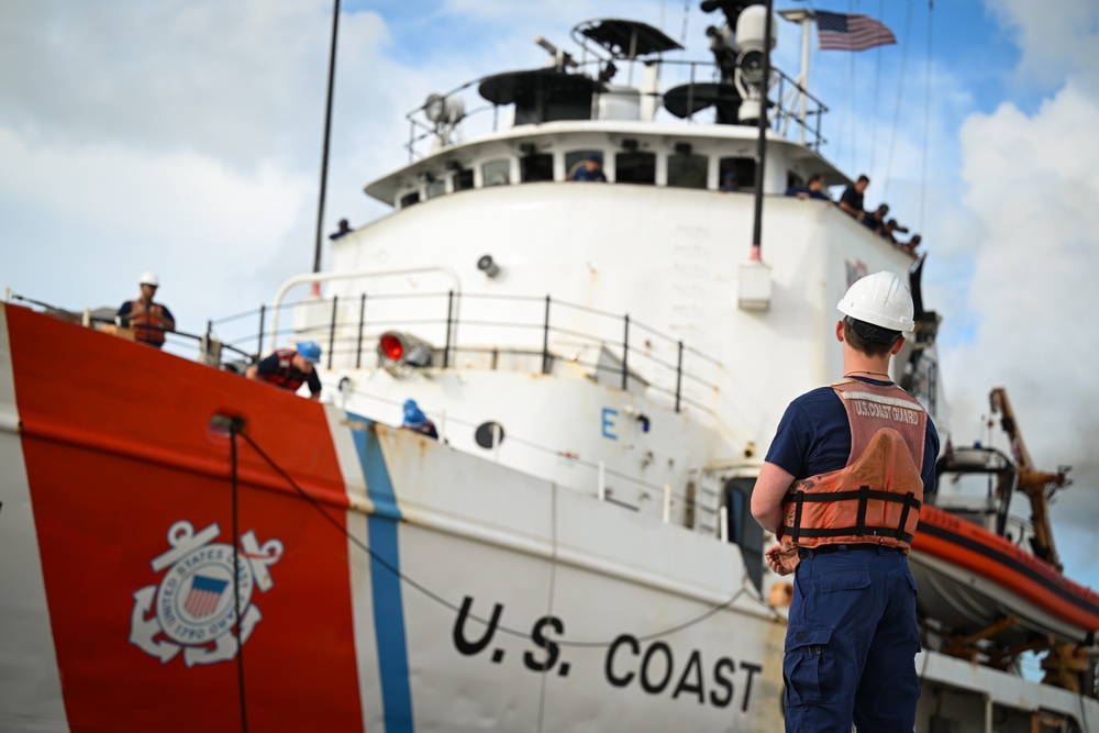 Coast Guard offloads more than $14 million in illicit drugs interdicted in Caribbean Sea