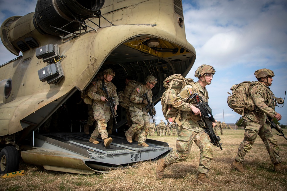 10th Mountain Division Soldiers Train for the Upcoming Mountain Peak Exercise