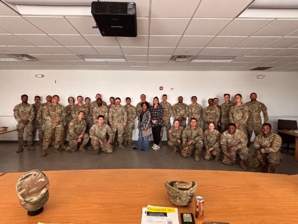 El Paso Medical Recruiting Station Strengthens Community Ties Through Fort Bliss Tours
