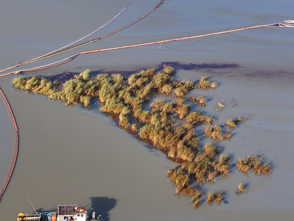 Unified Command continues response to release near Garden Island Bay, LA