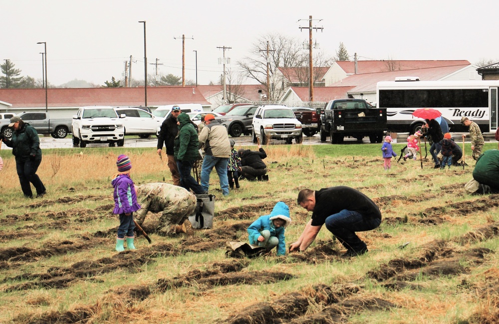 Fort McCoy continues annual tree replenishment efforts; earns 36th Tree City USA award in process
