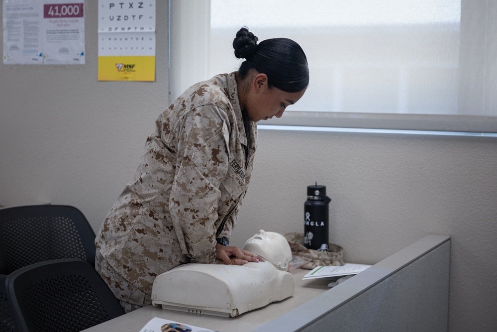 Occupational Safety and Health hosts first aid, CPR, and AED training for Marines and spouses