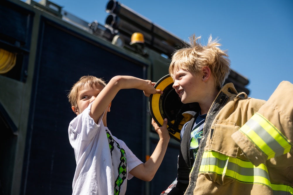 The Combat Center hosts vehicle showcase at local elementary school in honor of Month of the Military Child