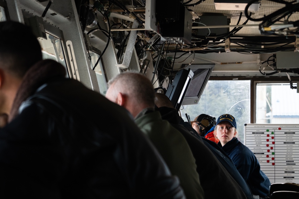 Coast Guard, Air Force conduct water operations exercise in Kodiak, Alaska