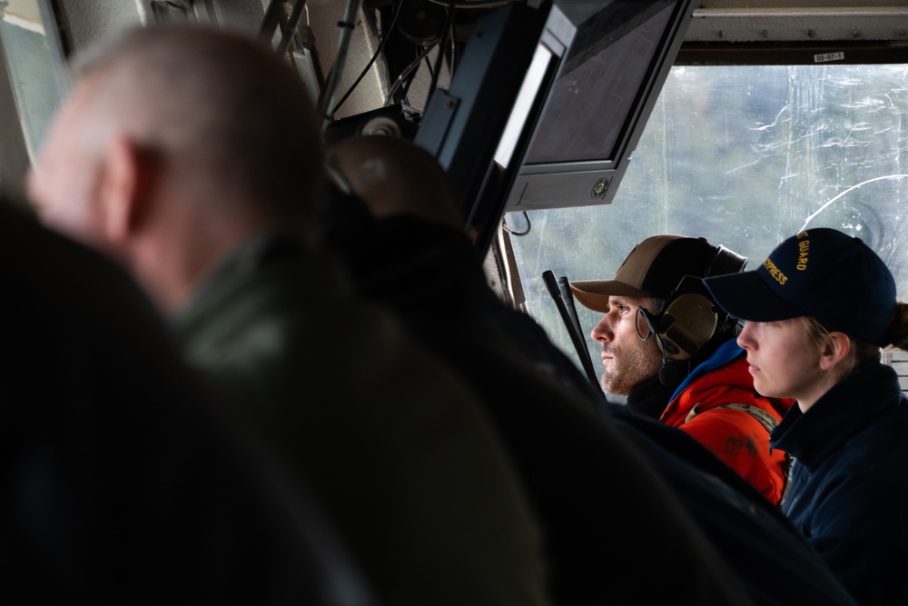 Coast Guard, Air Force conduct water operations exercise in Kodiak, Alaska