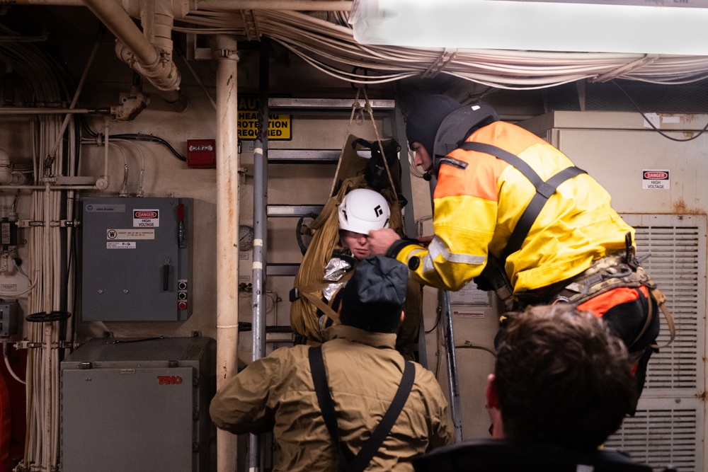 Coast Guard, Air Force conduct water operations exercise in Kodiak, Alaska