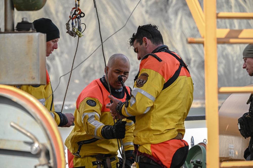 Coast Guard, Air Force conduct water operations exercise in Kodiak, Alaska