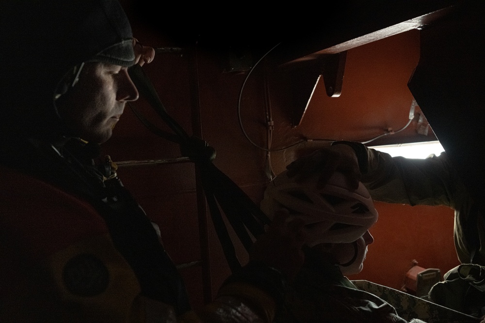 Coast Guard, Air Force conduct water operations exercise in Kodiak, Alaska