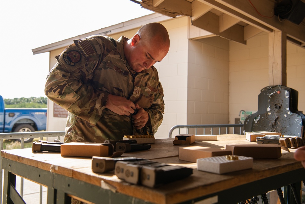 290th JCSS conducts weapons training