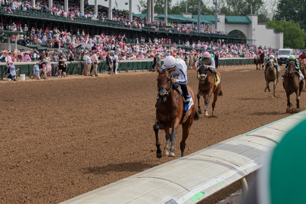 1ID CGMCG Presents the Colors at the Kentucky Derby
