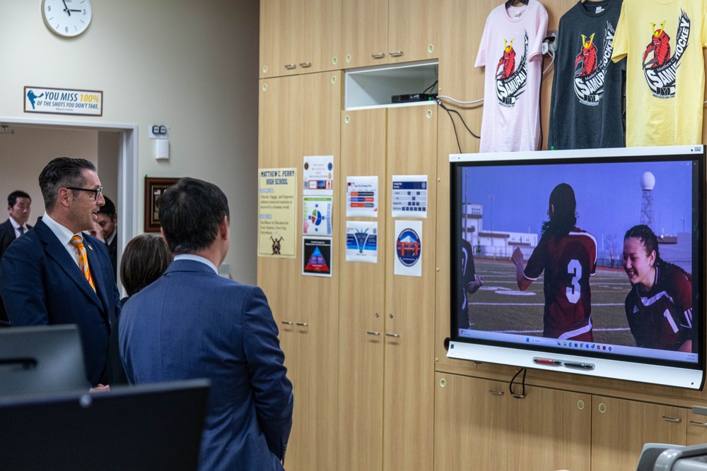 Japanese Education Minister Visits Matthew C. Perry High School