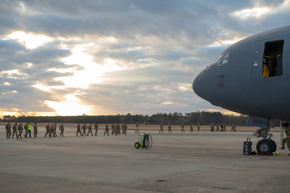 916 AMXS FOD Walk